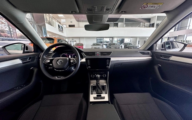 Skoda Superb cena 194640 przebieg: 4, rok produkcji 2024 z Kostrzyn małe 92